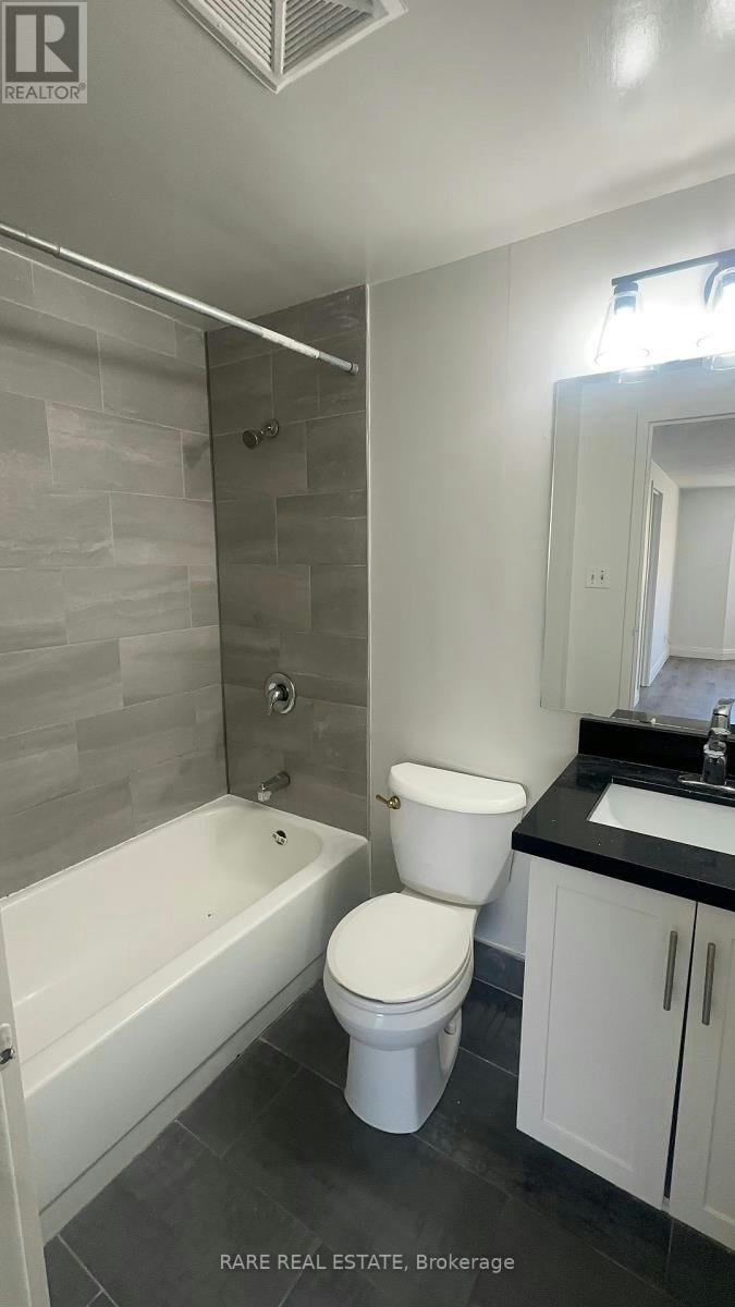 12-99 Bellevue Avenue, Toronto, ON, M5T 2N8 - 7