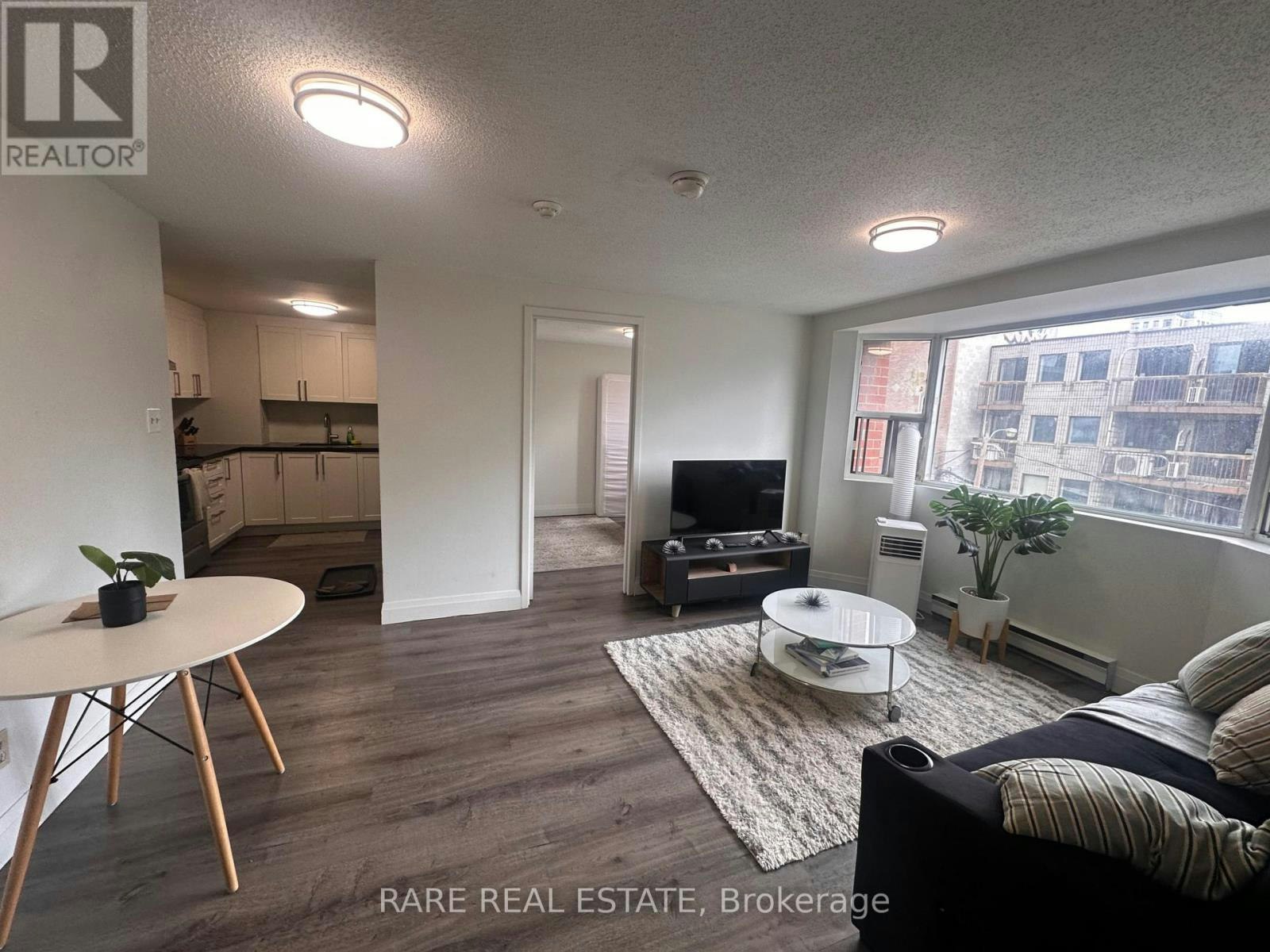 12-99 Bellevue Avenue, Toronto, ON, M5T 2N8