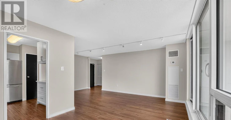 1804-100 Quebec Avenue, Toronto, ON, M6P 4B8 - 12