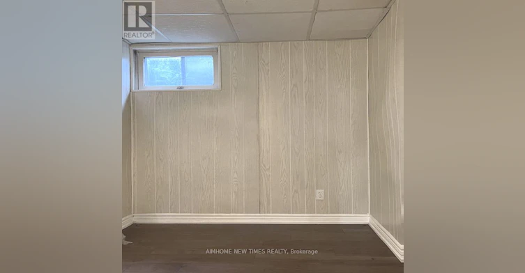 BSMT-70 Apple Gate Crescent, Toronto, ON, M2H 2R4 - 5