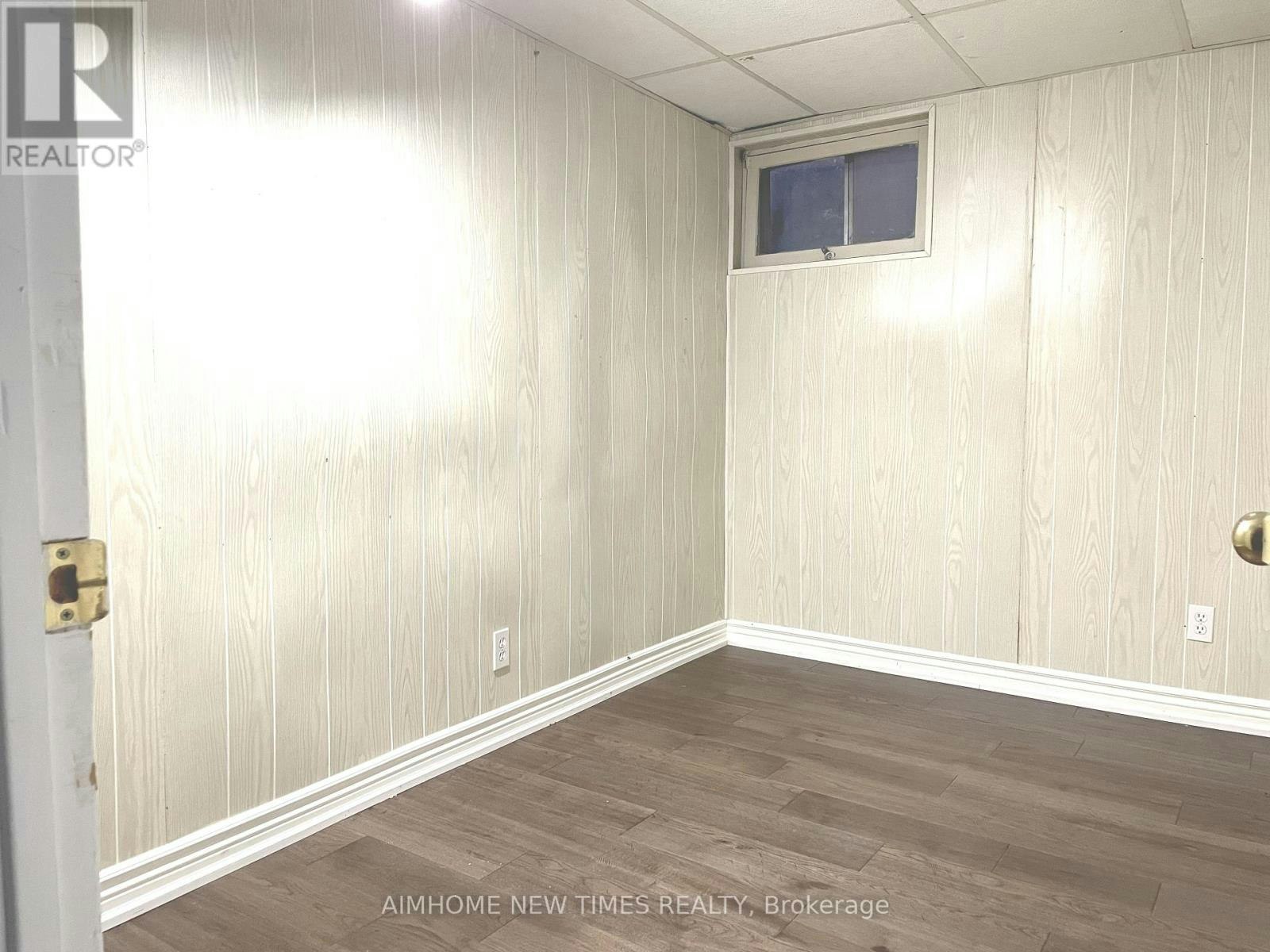 BSMT-70 Apple Gate Crescent, Toronto, ON, M2H 2R4 - 3