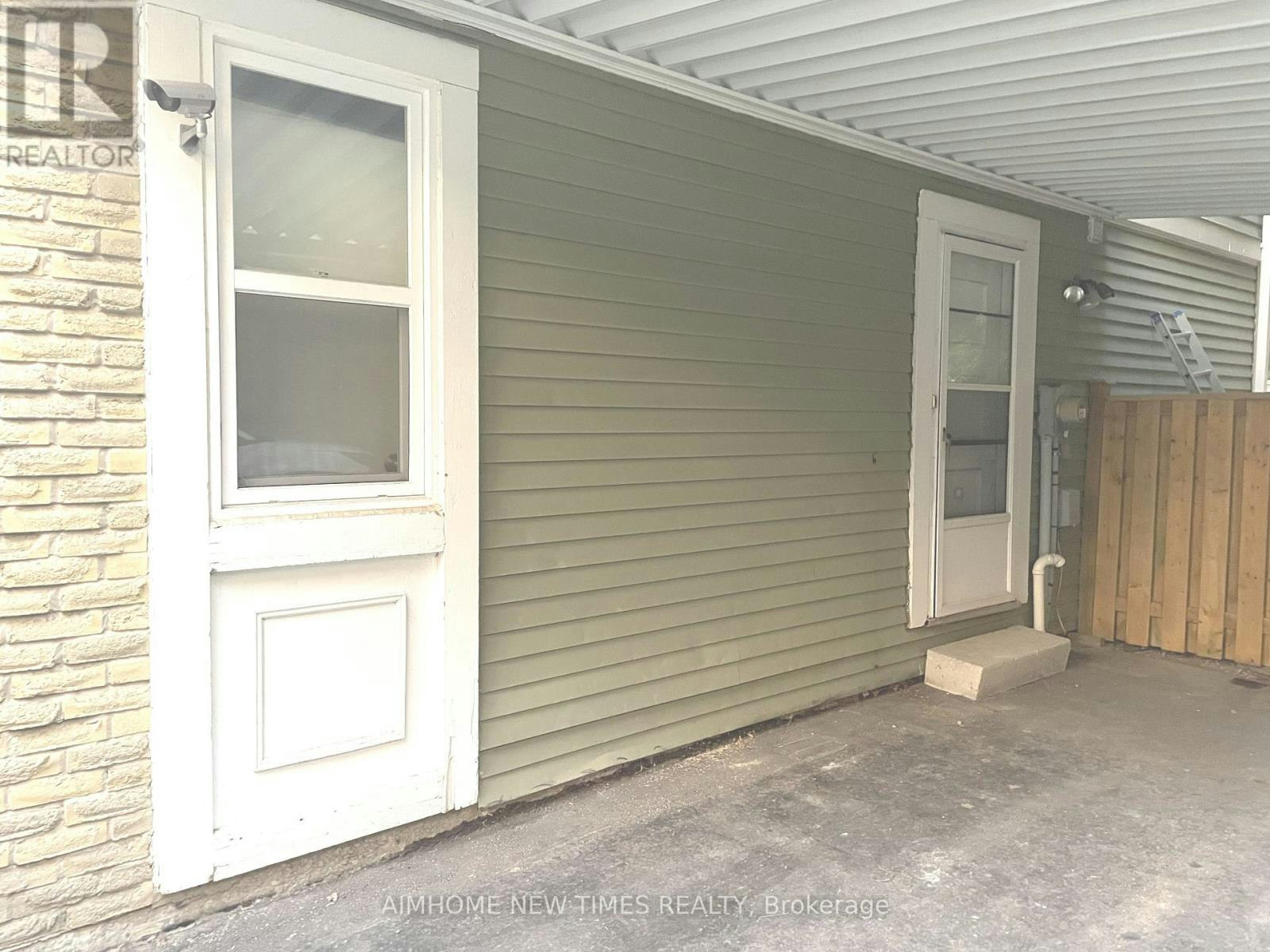 BSMT-70 Apple Gate Crescent, Toronto, ON, M2H 2R4 - 7