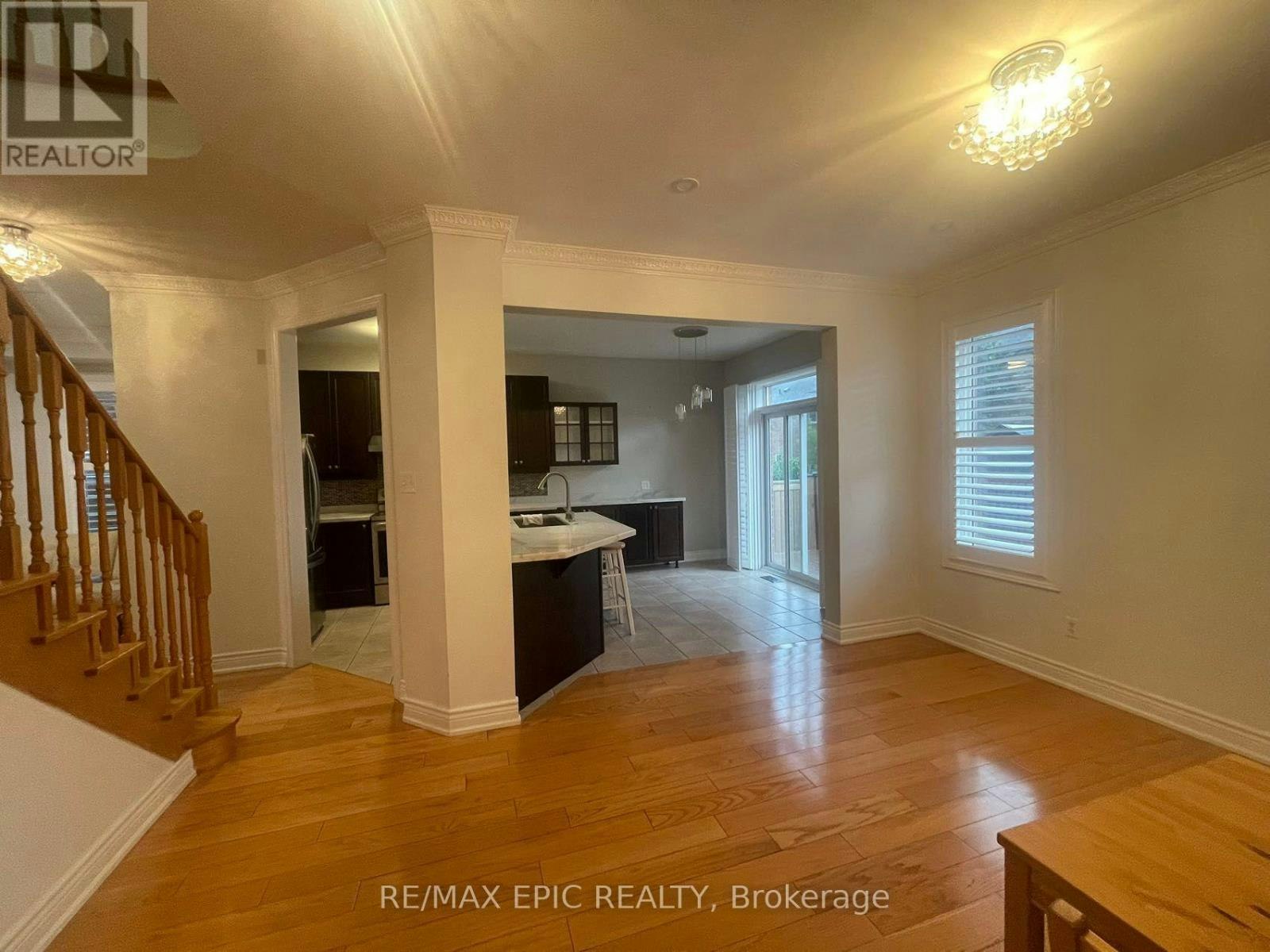 19 Fitzroy Avenue, Markham, ON, L6E 0J4 - 6