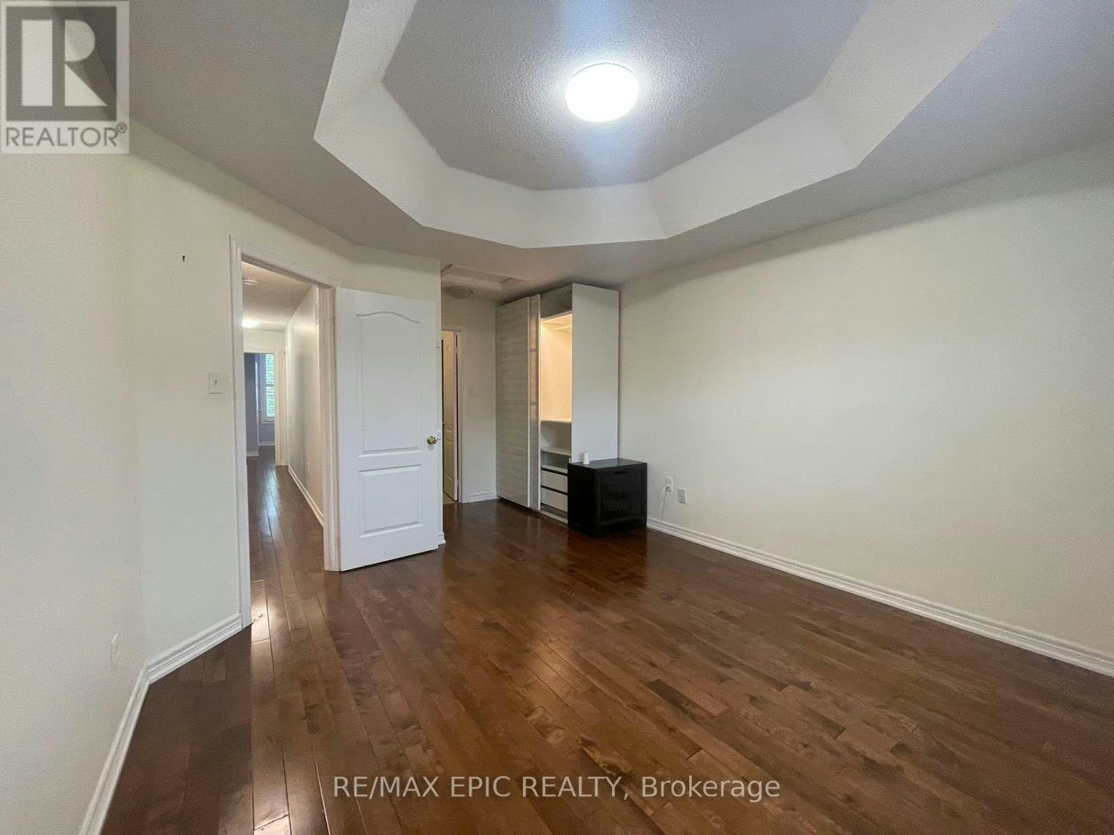 19 Fitzroy Avenue, Markham, ON, L6E 0J4 - 12