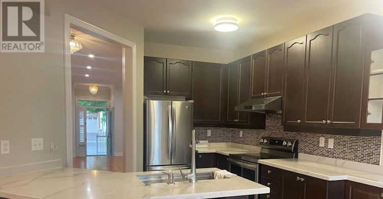 19 Fitzroy Avenue, Markham, ON, L6E 0J4 - 3