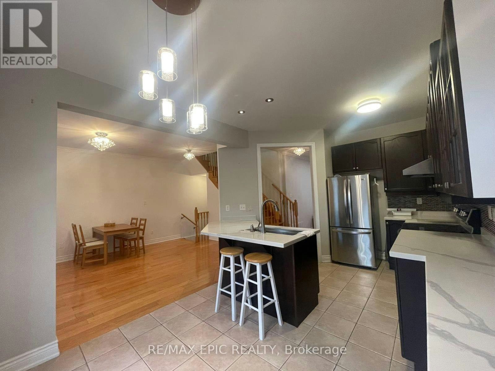 19 Fitzroy Avenue, Markham, ON, L6E 0J4 - 5