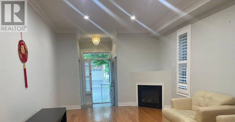 19 Fitzroy Avenue, Markham, ON, L6E 0J4 - 9