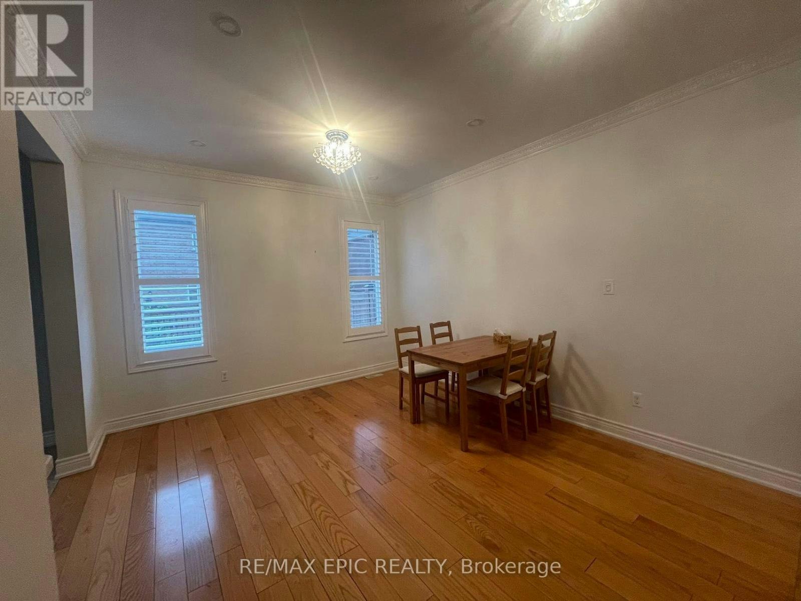 19 Fitzroy Avenue, Markham, ON, L6E 0J4 - 7
