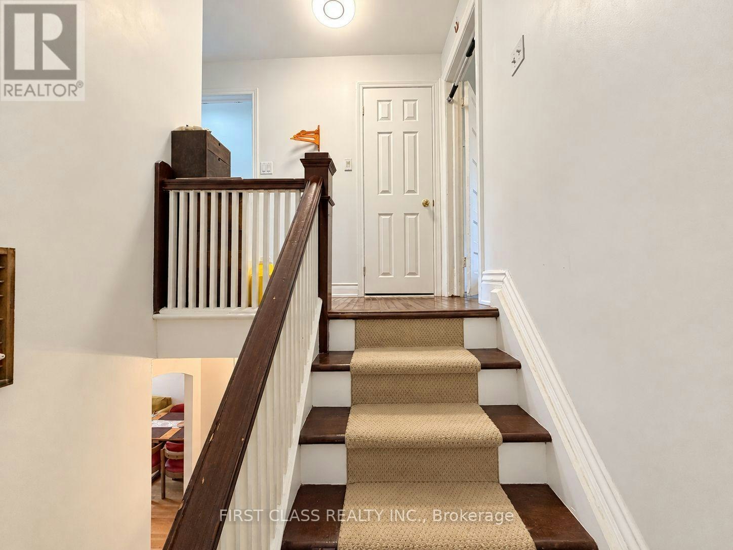 A-605 Indian Road, Toronto, ON, M6P 2C4 - 13