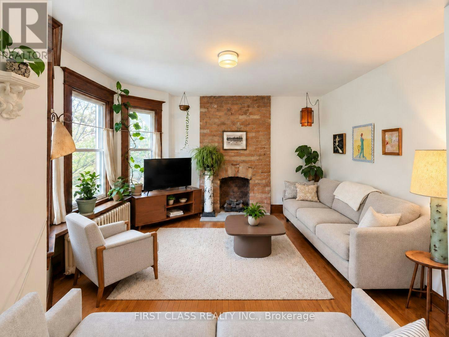A-605 Indian Road, Toronto, ON, M6P 2C4 - 6