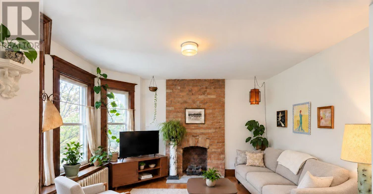 A-605 Indian Road, Toronto, ON, M6P 2C4 - 6