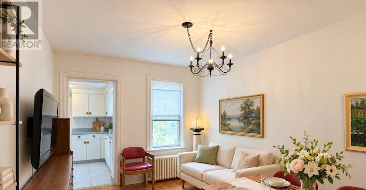 A-605 Indian Road, Toronto, ON, M6P 2C4 - 11