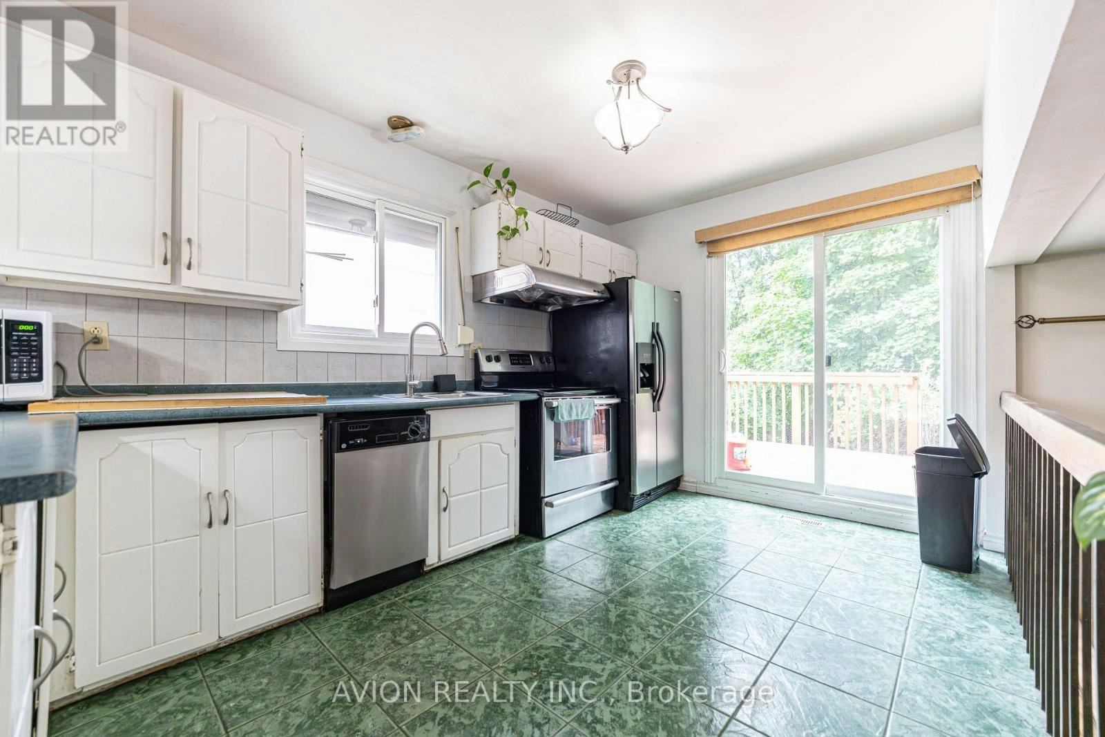 241 Weldrick Road W, Richmond Hill, ON, L4C 5J2 - 14
