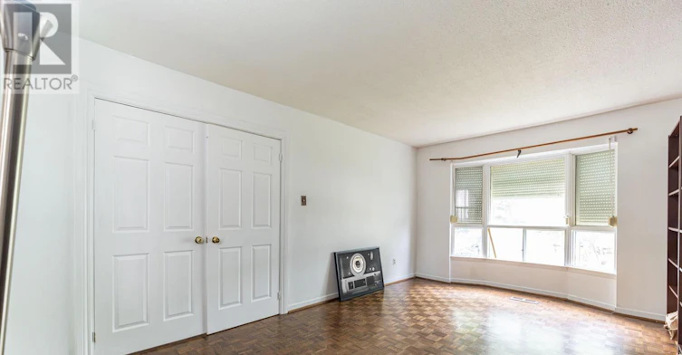 241 Weldrick Road W, Richmond Hill, ON, L4C 5J2 - 5