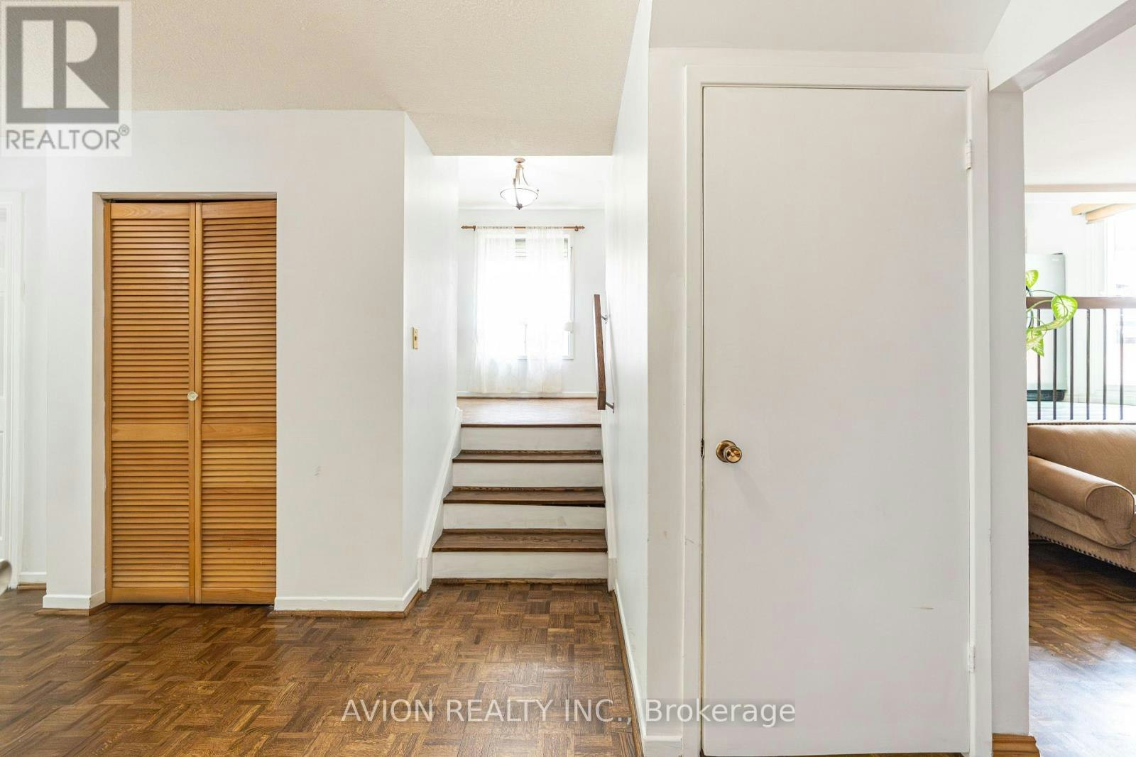241 Weldrick Road W, Richmond Hill, ON, L4C 5J2 - 9