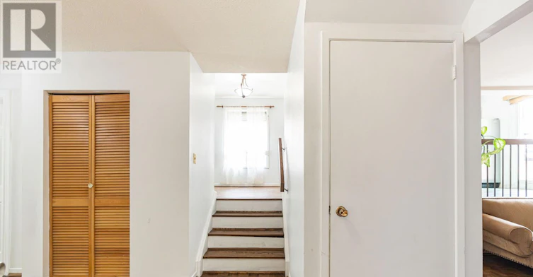 241 Weldrick Road W, Richmond Hill, ON, L4C 5J2 - 9