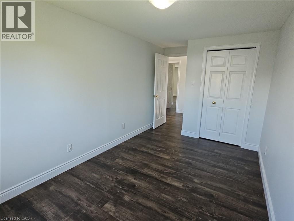 105 Activa Avenue, Kitchener, ON, N2E 2T3 - 22