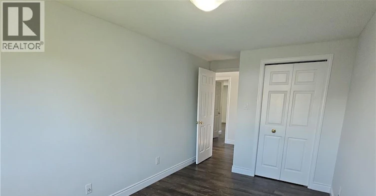 105 Activa Avenue, Kitchener, ON, N2E 2T3 - 22