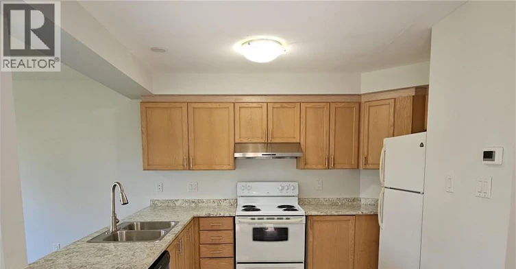 105 Activa Avenue, Kitchener, ON, N2E 2T3 - 10