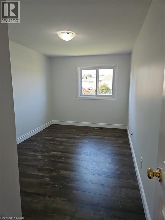 105 Activa Avenue, Kitchener, ON, N2E 2T3 - 20