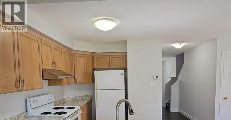 105 Activa Avenue, Kitchener, ON, N2E 2T3 - 13
