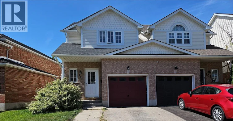 105 Activa Avenue, Kitchener, ON, N2E 2T3 - 2