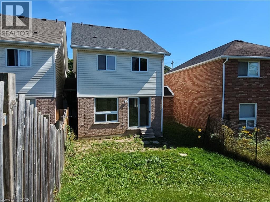 105 Activa Avenue, Kitchener, ON, N2E 2T3 - 34