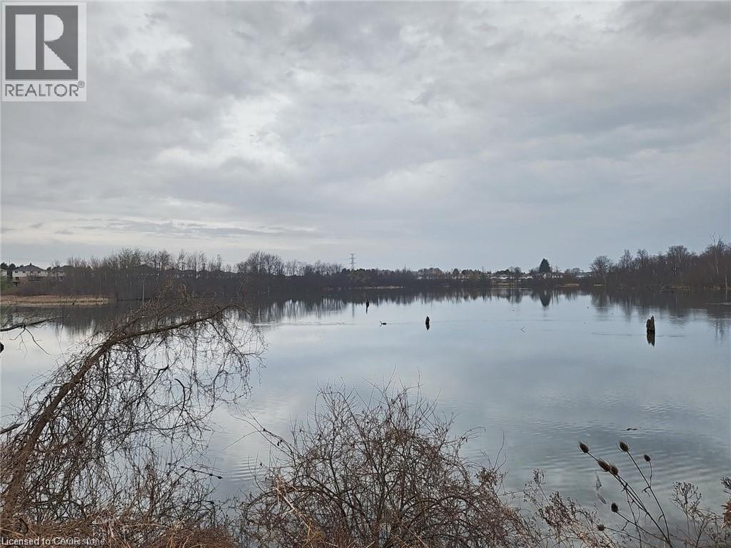 105 Activa Avenue, Kitchener, ON, N2E 2T3 - 45