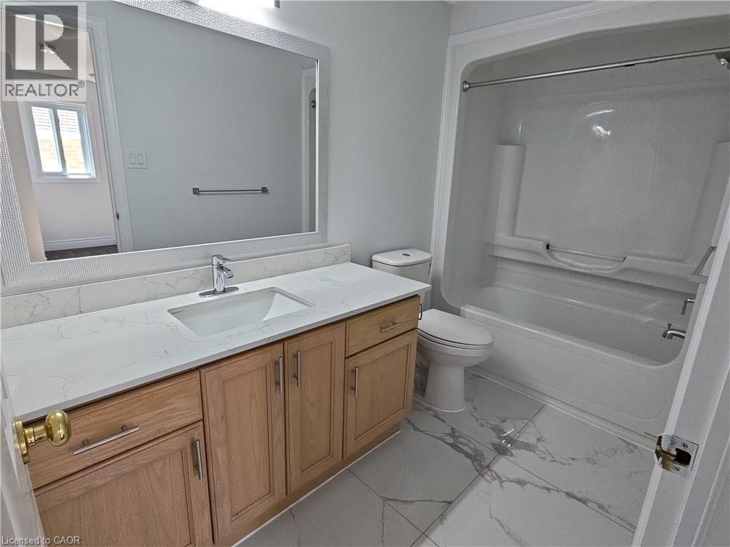 105 Activa Avenue, Kitchener, ON, N2E 2T3 - 25