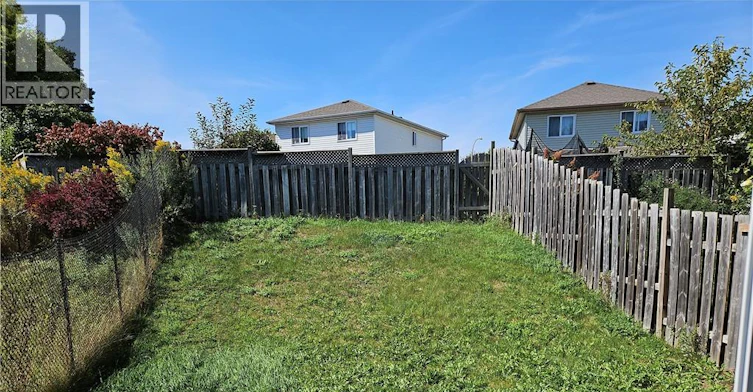 105 Activa Avenue, Kitchener, ON, N2E 2T3 - 32