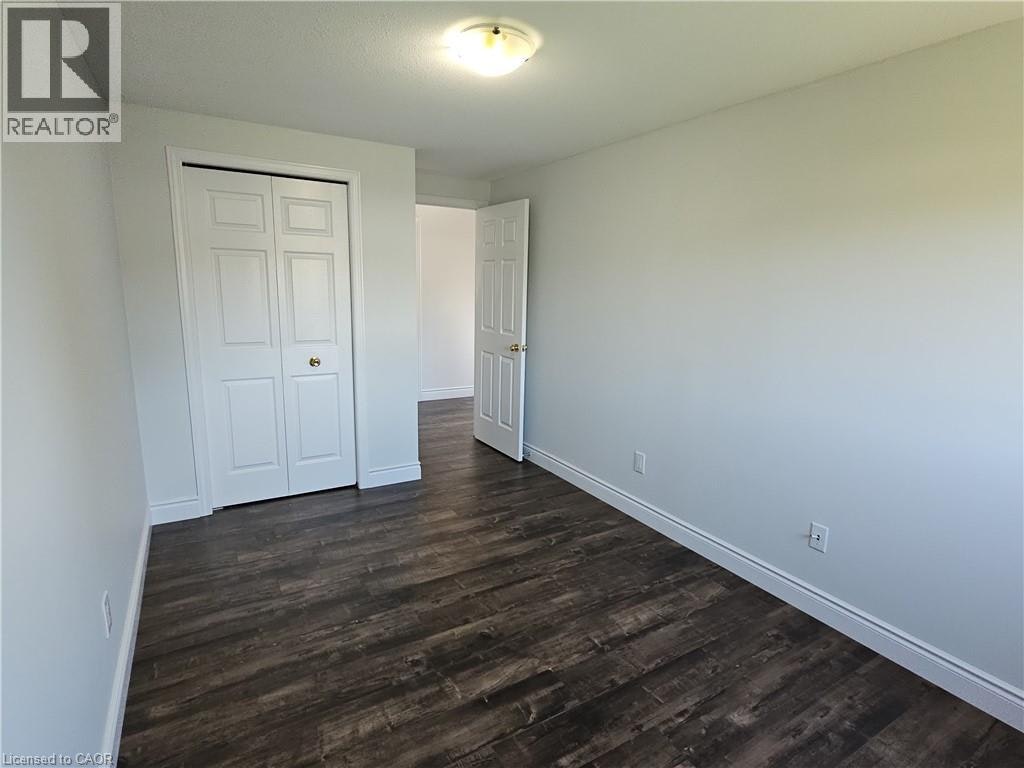 105 Activa Avenue, Kitchener, ON, N2E 2T3 - 24