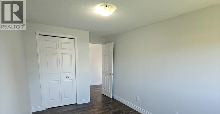 105 Activa Avenue, Kitchener, ON, N2E 2T3 - 24