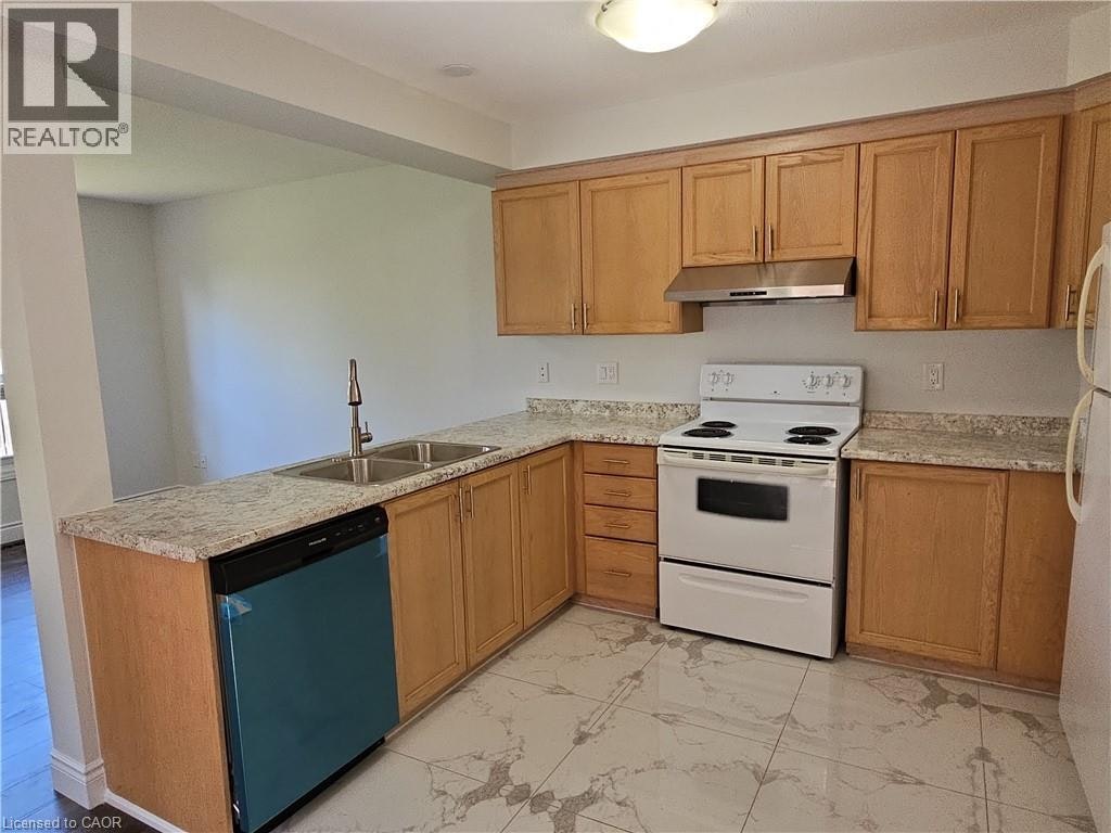 105 Activa Avenue, Kitchener, ON, N2E 2T3 - 11