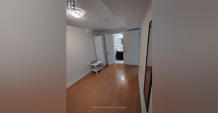 LOWER-66 Bellevue Avenue, Toronto, ON, M5T 2N4 - 5