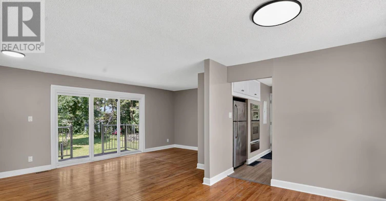 137 Grenfell Crescent, Ottawa, ON, K2G 0G6 - 3