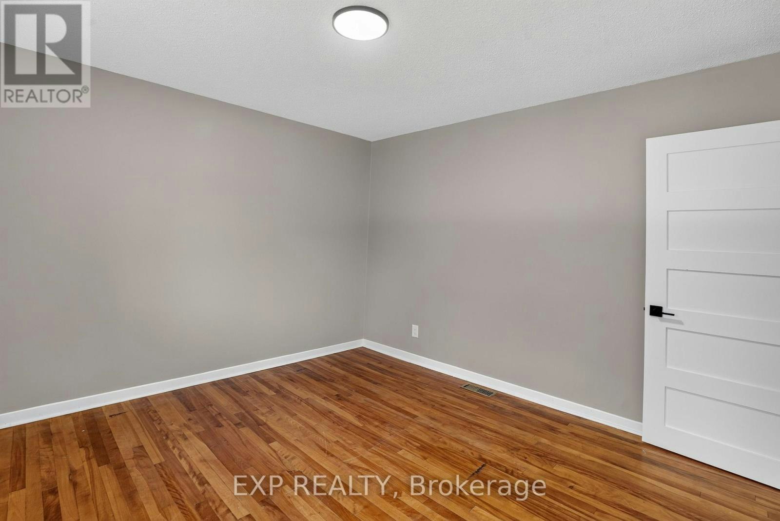 137 Grenfell Crescent, Ottawa, ON, K2G 0G6 - 32
