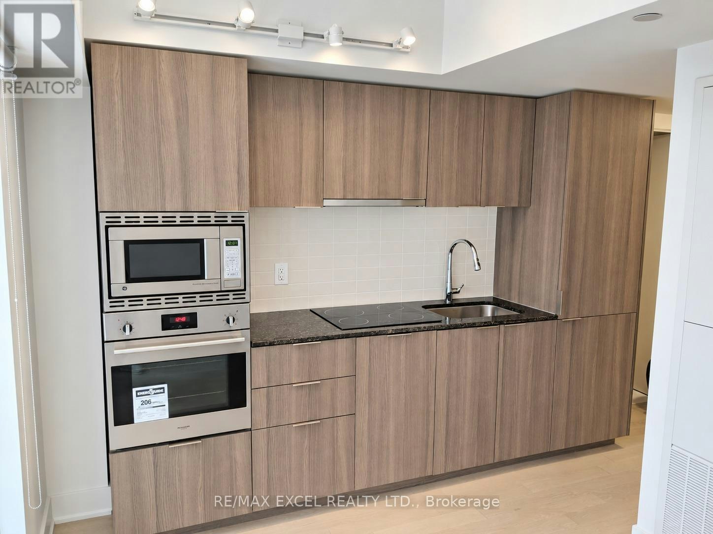 328-955 Bay Street, Toronto, ON, M5S 0C6