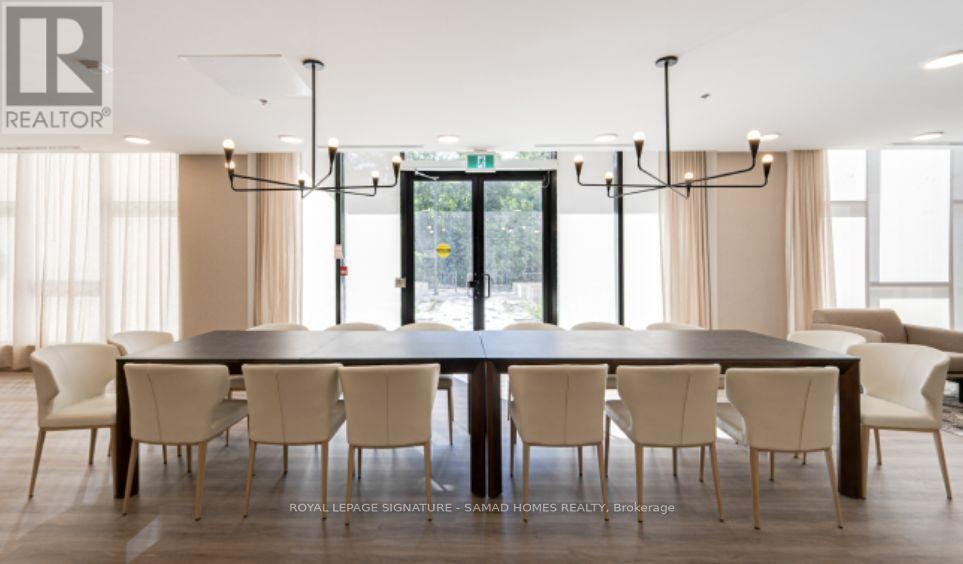 611-135 Canon Jackson Drive, Toronto, ON, M6M 0C3 - 15