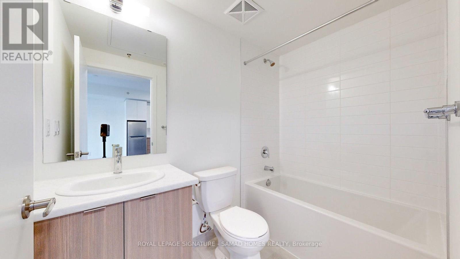 611-135 Canon Jackson Drive, Toronto, ON, M6M 0C3 - 13