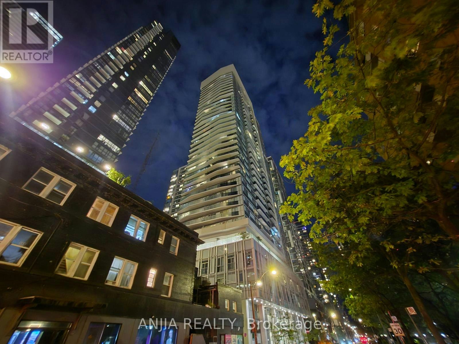 206-77 Mutual Street, Toronto, ON, M5B 0E5 - 2