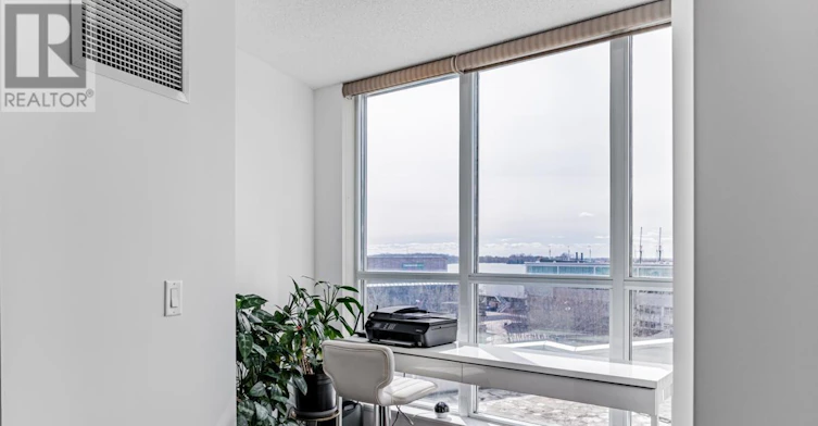 511-208 Queens Quay W, Toronto, ON, M5J 2Y5 - 4