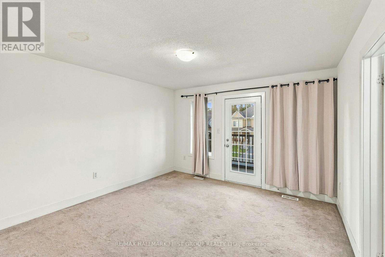 17 Micklefield Avenue, Whitby, ON, L1P 0C2 - 13