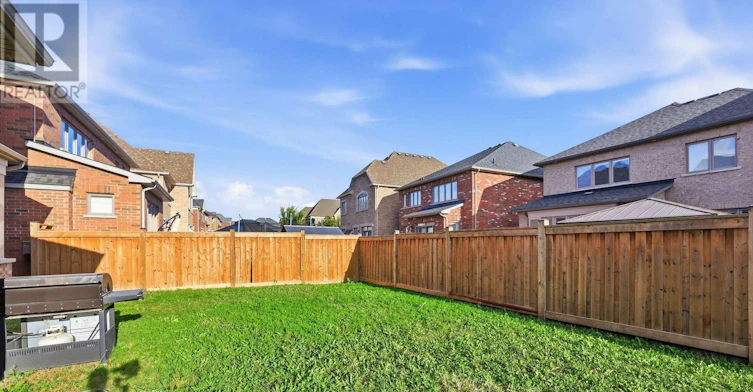 17 Micklefield Avenue, Whitby, ON, L1P 0C2 - 15