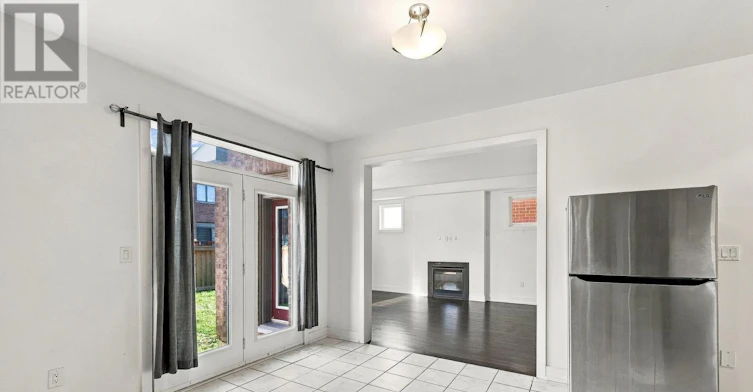 17 Micklefield Avenue, Whitby, ON, L1P 0C2 - 8