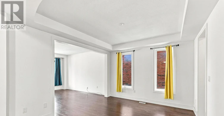 17 Micklefield Avenue, Whitby, ON, L1P 0C2 - 5