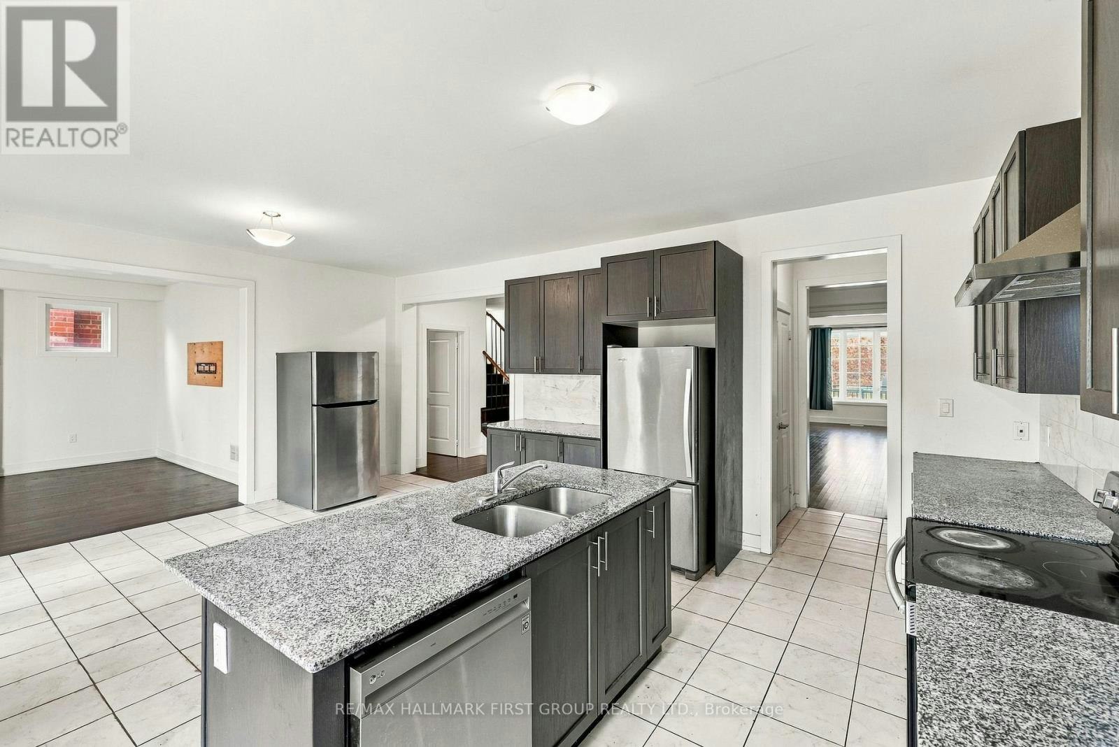 17 Micklefield Avenue, Whitby, ON, L1P 0C2 - 7