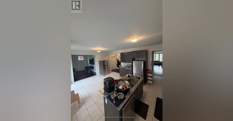 17 Micklefield Avenue, Whitby, ON, L1P 0C2 - 4