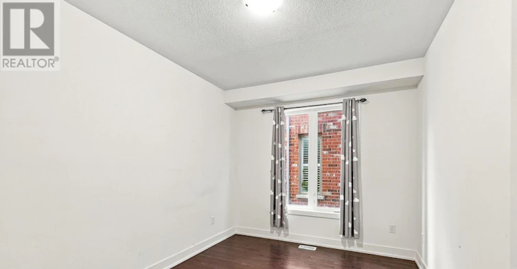 17 Micklefield Avenue, Whitby, ON, L1P 0C2 - 10
