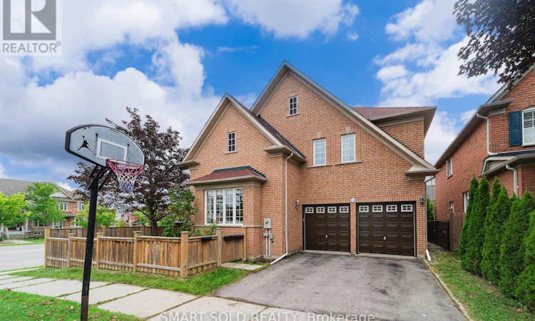 16 Courtney Crescent