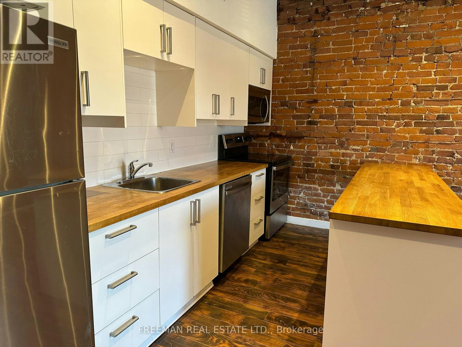 2ND FLR-1190 Weston Road, Toronto, ON, M6M 4P4 - 2